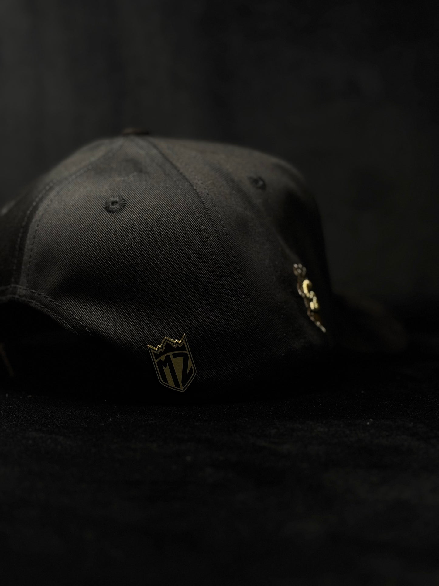 “Kenwood Los Radios” MZ Hats X Grupo Supremo