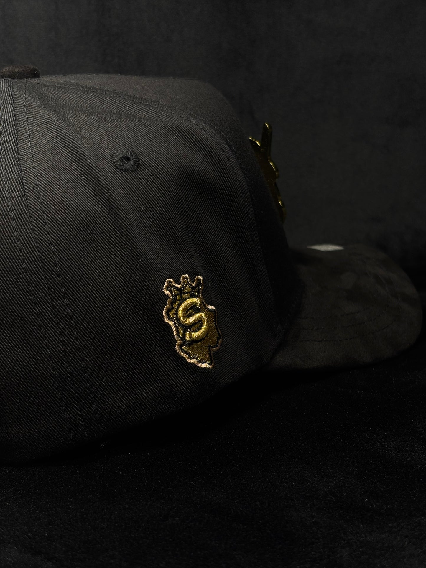 “Kenwood Los Radios” MZ Hats X Grupo Supremo