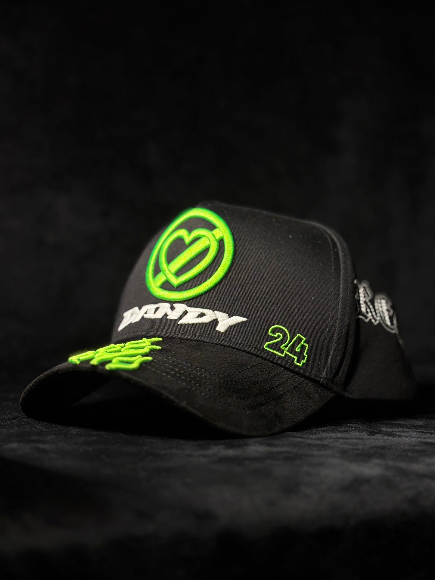 Dandy X Fuerza Regida “Pero No Te Enamores”